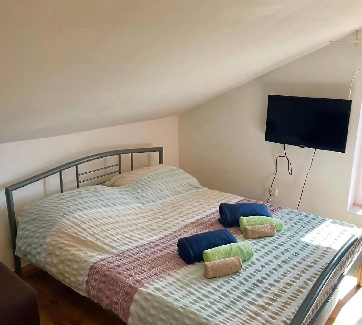 Dejan Apartment4-Top Centar Pula 0*,